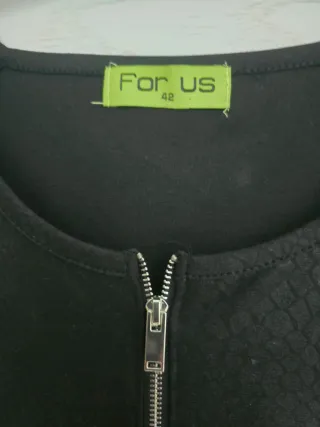 Vestido negro For Us cremallera frontal