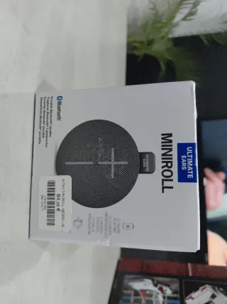 Altavoz Bluetooth Ultimate Ears Miniroll Negro