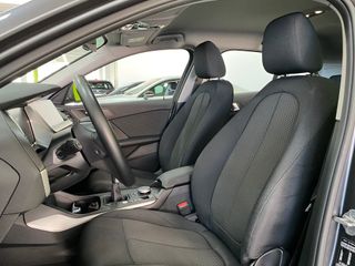 BMW Serie 1 118i 1.5i 136CV Gris oscuro