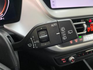 BMW Serie 1 118i 1.5i 136CV Gris oscuro