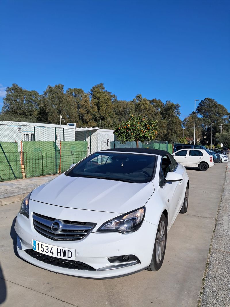 Opel Cabrio 2014 - foto 1