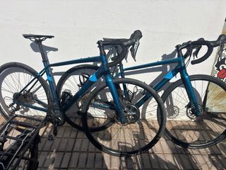 Bicicleta de carretera Felt con disco