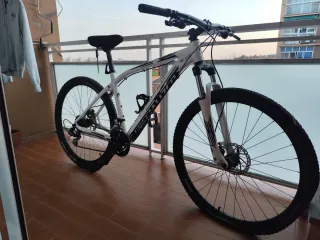 Bicicleta Specialized Pitch Sport