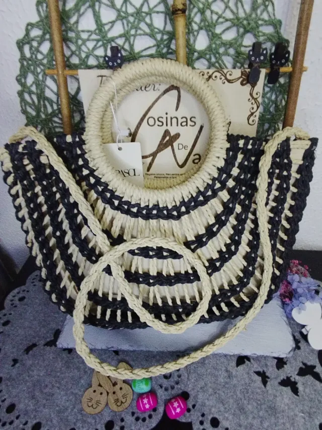 Bolso Capazo de  Pajaen tonos  Beige/Negro