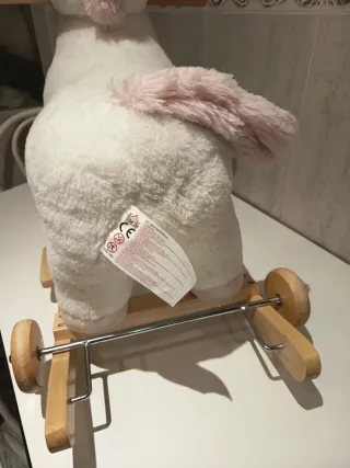 Balancín unicornio infantil blanco