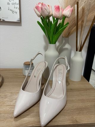 Scarpe décolleté eleganti tacco avorio, nuove