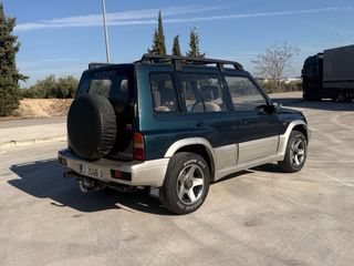 Suzuki Vitara V6