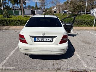 Mercedes-Benz C180 2012