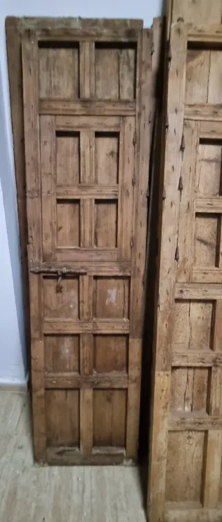 Puerta Antigua Madera con Postigo