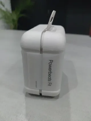 Auriculares Beats Powerbeats Fit Rosa