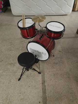 Batería infantil roja con taburete