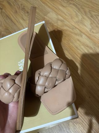 Sandalias planas Stradivarius talla 39