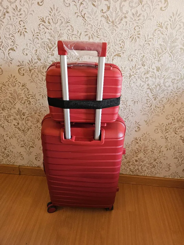 Maleta Ryan Roja + Bolso Nuevo