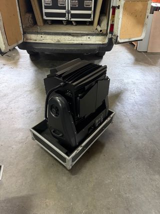 City Color 2500 - Como Nuevo con flightcase