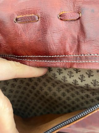 Bolso de Piel Artesanal con Colgante