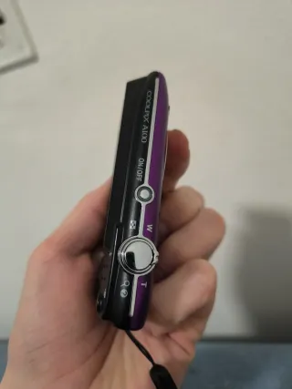 Nikon Coolpix A100 lila