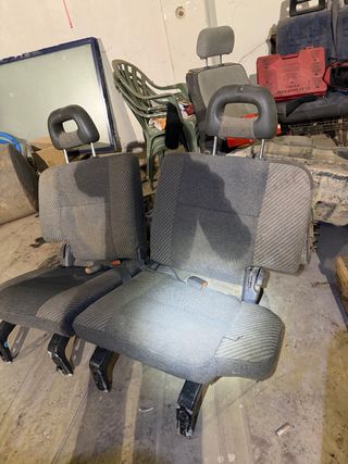 Asientos Traseros Nissan Terrano 2