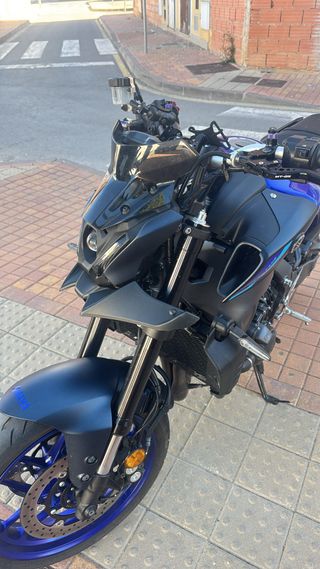 Yamaha MT-09 2023 A2 – Garantía oficial 5 años