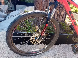 Bicicleta GT Roja