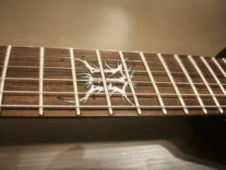 Guitarra de Luthier Multiescala