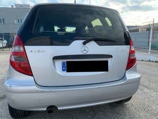 Mercedes-Benz Clase A180 - POCOS KMS