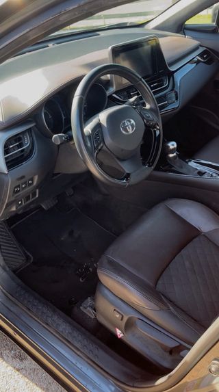 Toyota C-HR 2017