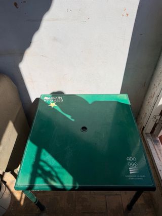 Sillas de plástico verdes Estrella Levante