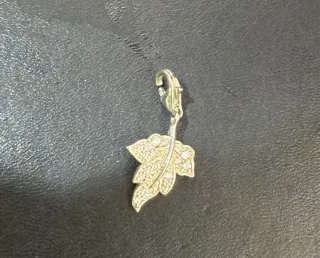 Colgante hoja plata circonitas