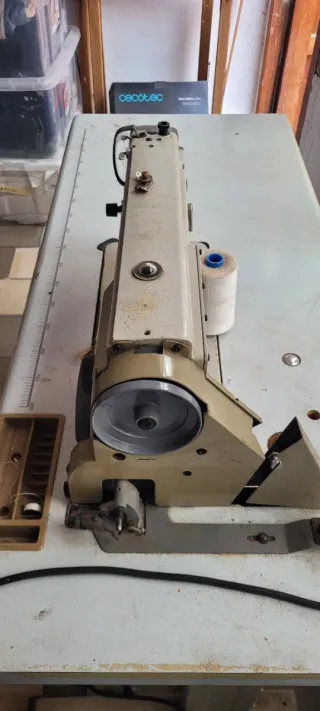 Máquina de coser industrial HG128-BL