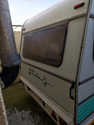 Caravana Hergo Plus -750 con papeles