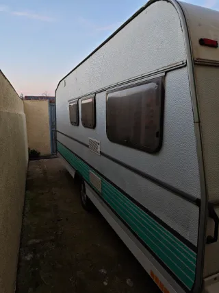 Caravana Hergo Plus -750 con papeles