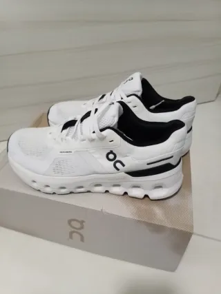 On Running Cloudrunner 2 Scarpe da Ginnastica