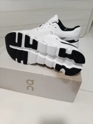 On Running Cloudrunner 2 Scarpe da Ginnastica