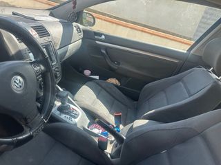 Volkswagen Golf 2005