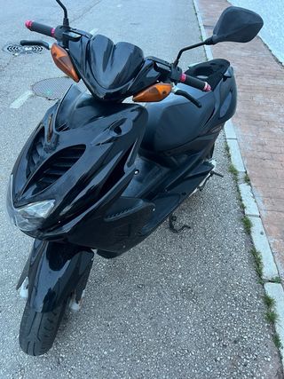 Yamaha Aerox 49cc Negra