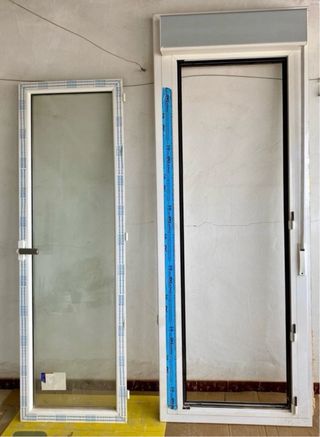 Puerta balconera PVC NUEVA con persiana 229x85