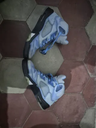 Air Jordan 5 Retro UNC University Blue