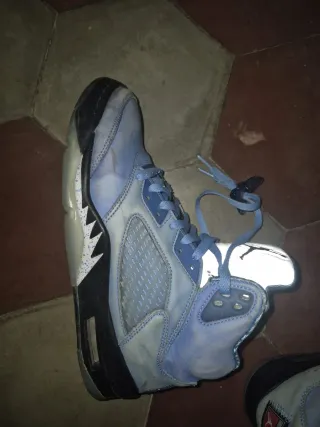 Air Jordan 5 Retro UNC University Blue