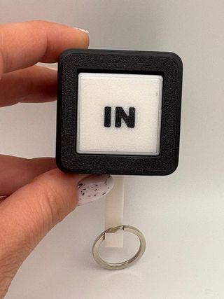 Colgador de llaves OUT
