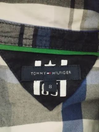 Camisa de cuadros azul y blanca