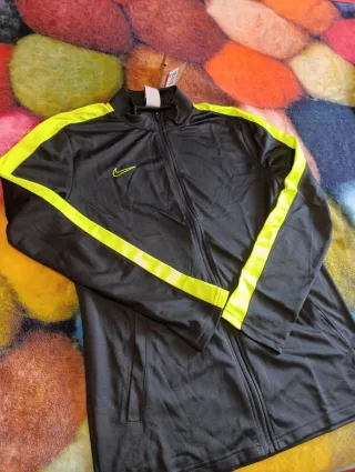 Giubbotto sportivo Nike Taglia L