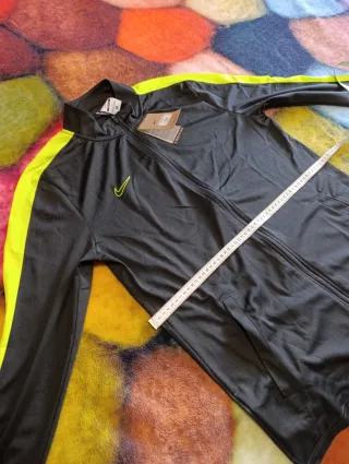 Giubbotto sportivo Nike Taglia L