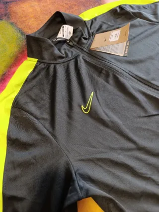 Giubbotto sportivo Nike Taglia L