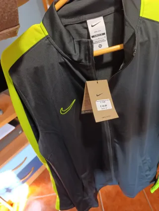 Giubbotto sportivo Nike Taglia L