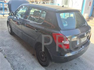 CAJA CAMBIOS MANUAL Skoda Fabia (5J2)(2007->) 1.4 Young [1,4 Ltr. - 51 kW TDI]