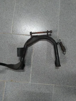 Caballete Piaggio Carnaby Cruiser 300ie