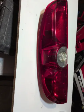 Piloto Trasero Derecho Fiat Dobló 2015