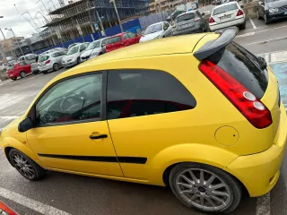 Ford fiesta st 2004