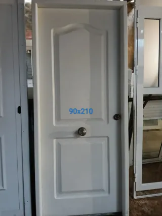 Puerta de aluminio blanca 90x210