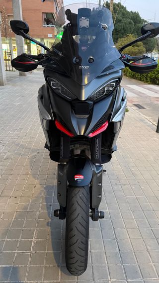 Ducati Multistrada V4 S Travel & Radar